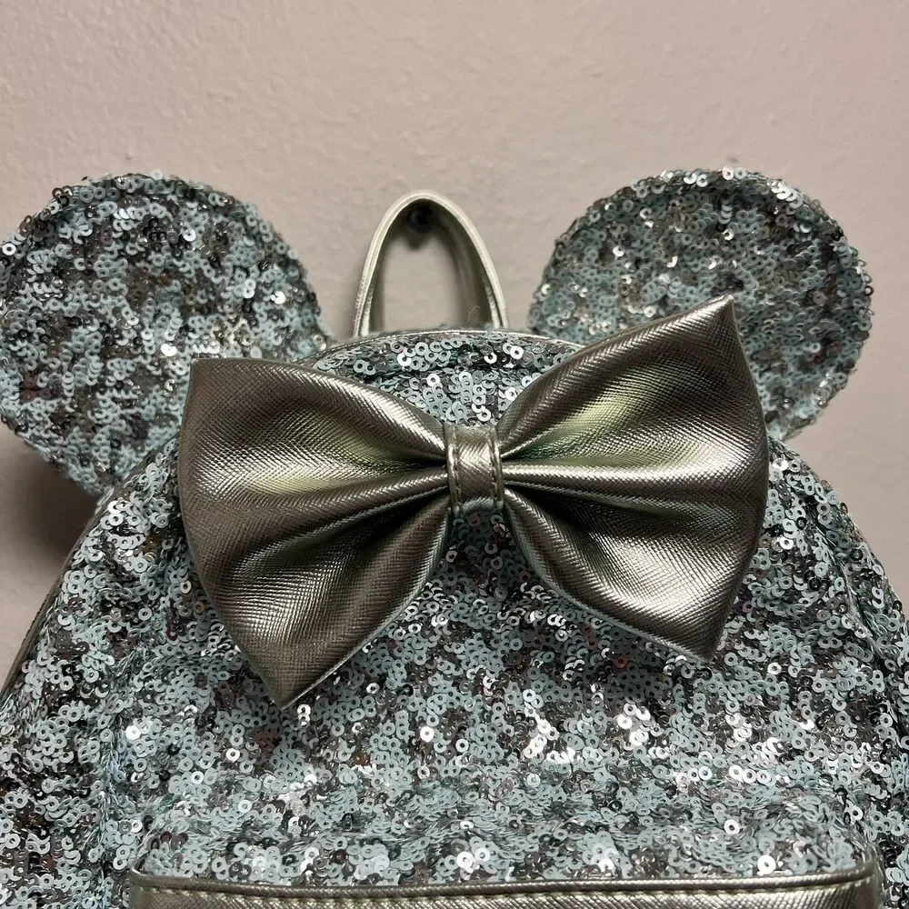 Arendale Aqua women’s minnie mouse loungefly backpack mini small disney parks